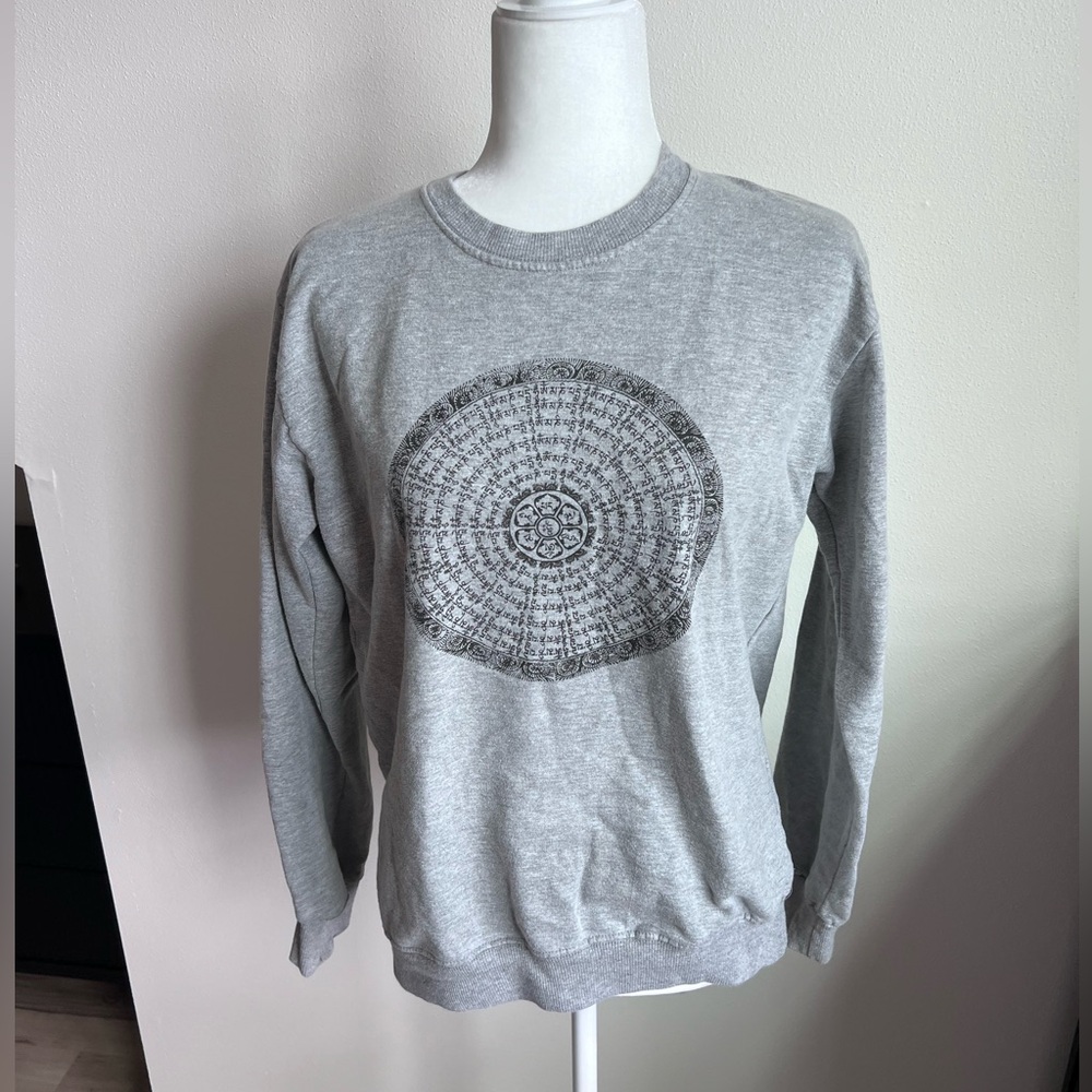 Tommy Hilfiger grey sweatshirt
